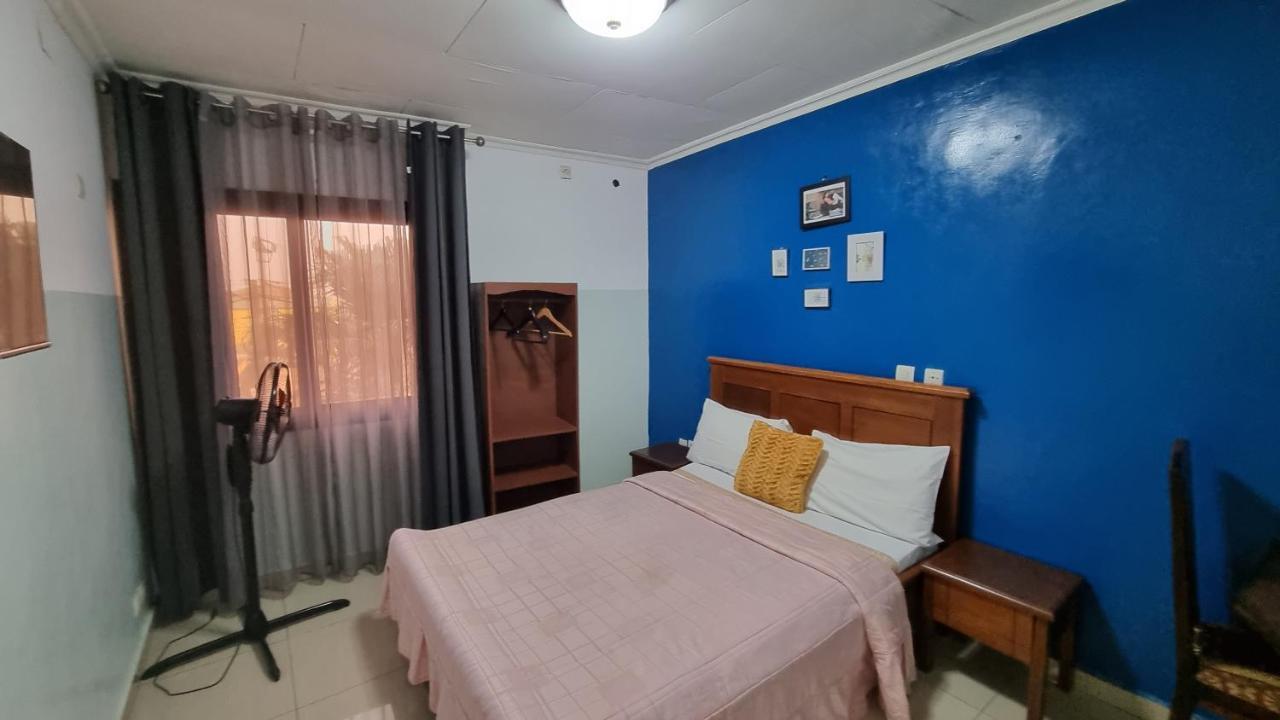 Appart Hotel Mireille Яунде Экстерьер фото